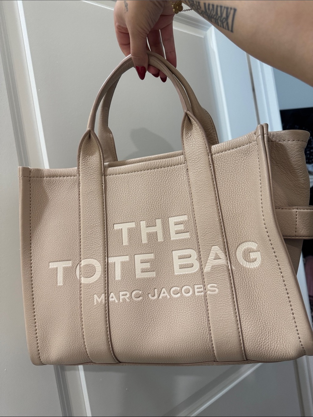 Marc Jacobs leather The Tote Bag Authentic